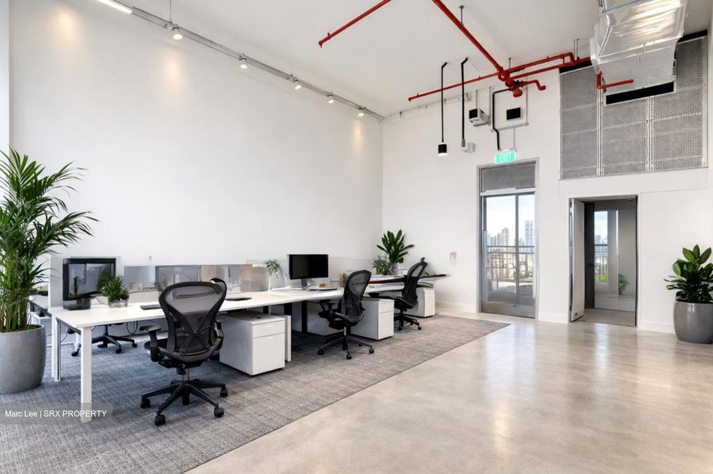 Centrium Square (D8), Office #576551291